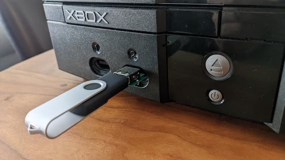 insert usb on xbox